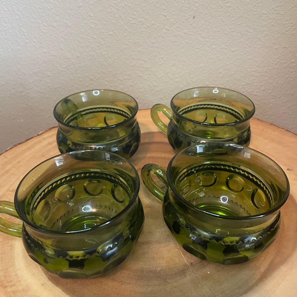 Vintage Indians Glass Green Kings Crown Coffee/Tea Cup Set
